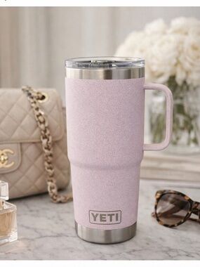 YETI Rambler 30 oz Light Pink Tumbler With Handle Insulated Luxe Cup